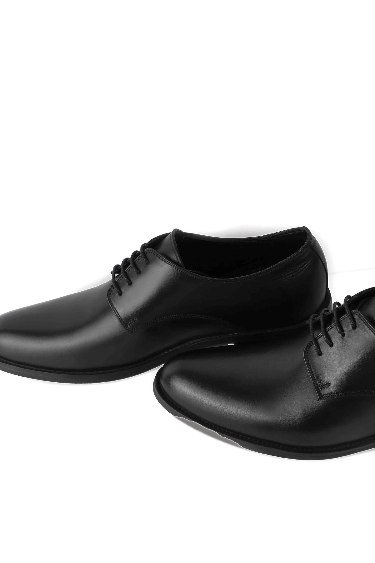 Cap toe Derby