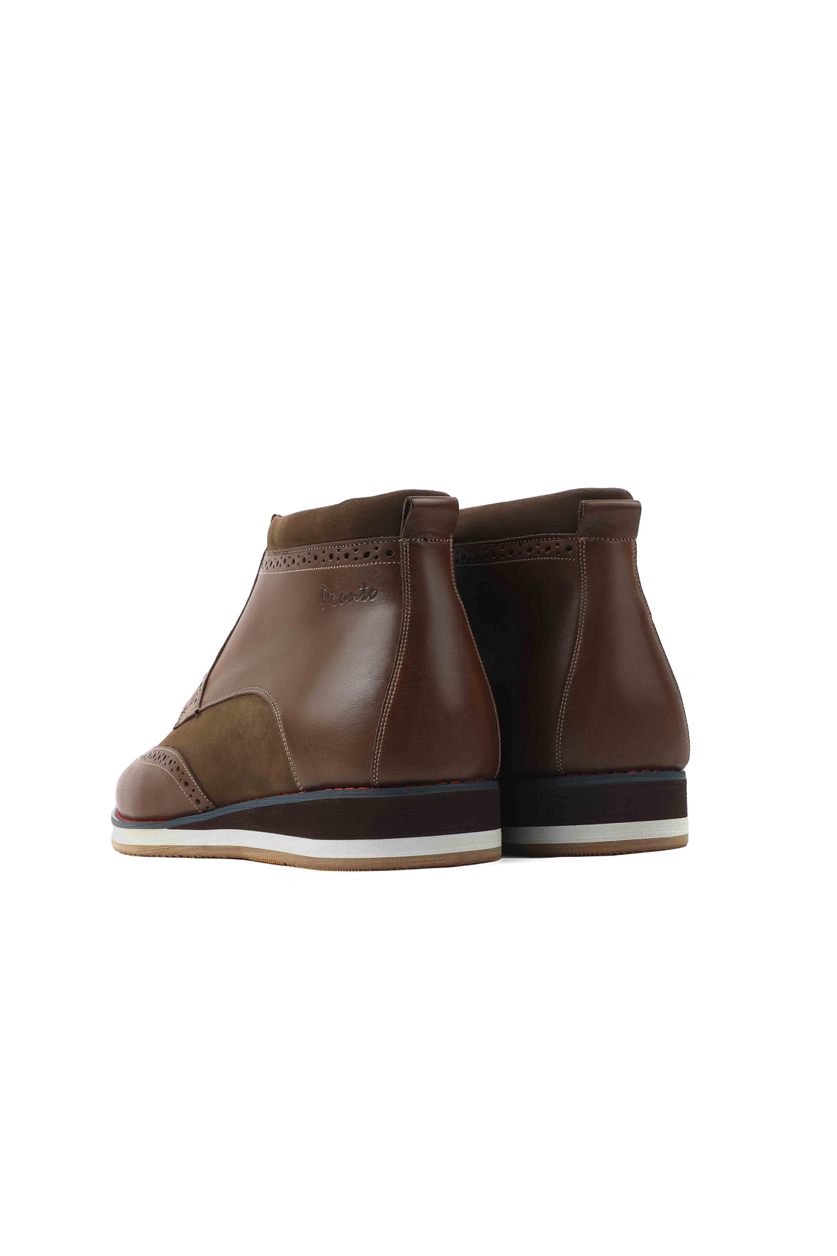 Wingtip boot