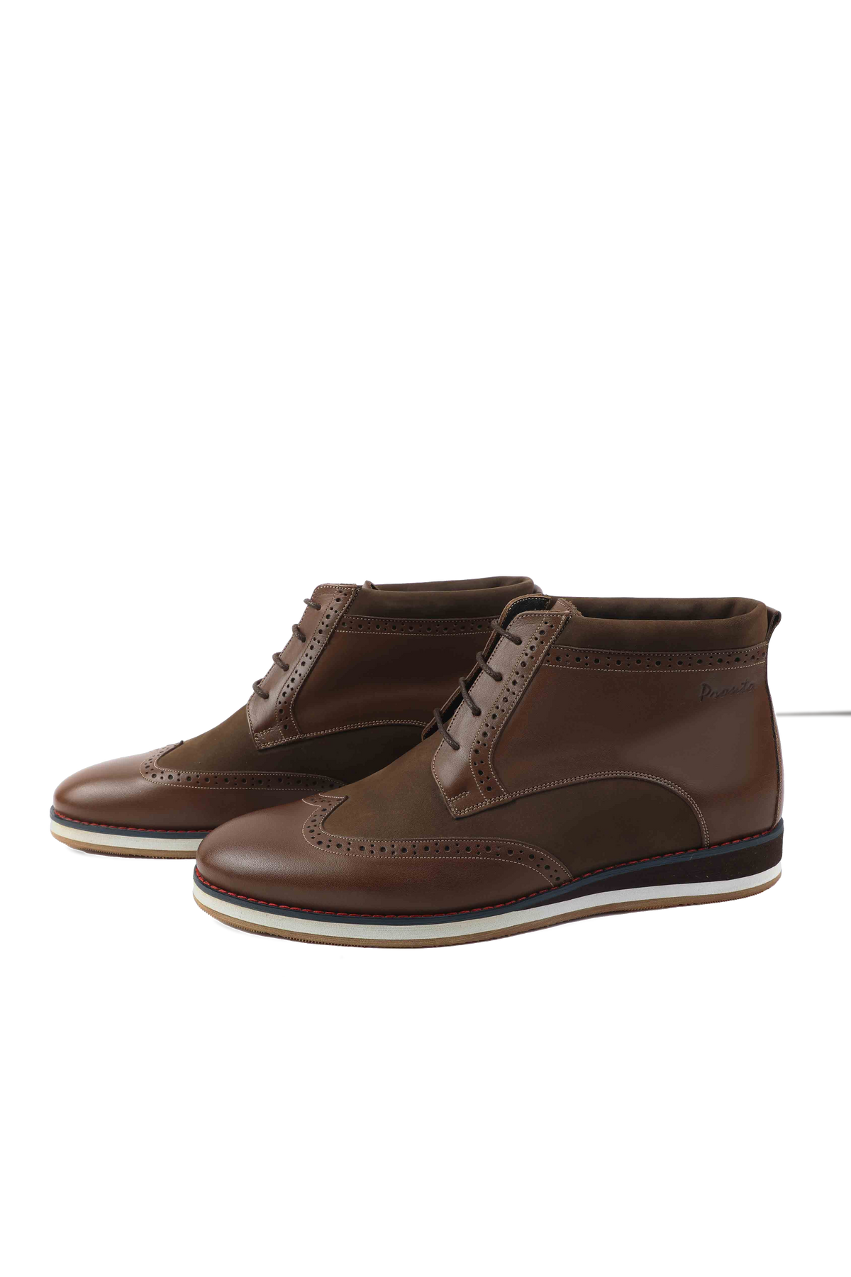 Wingtip boot