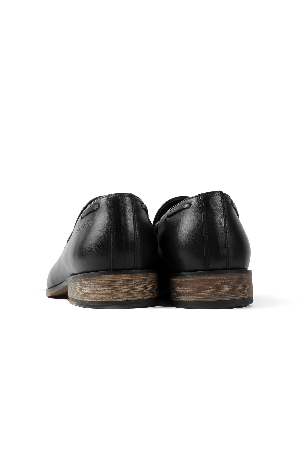 Tassel loafer