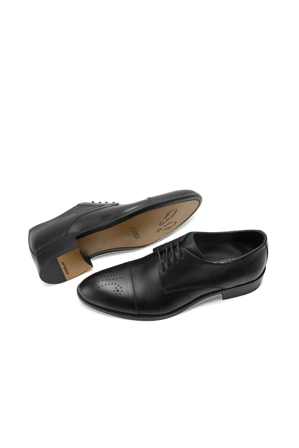 Cap toe derby