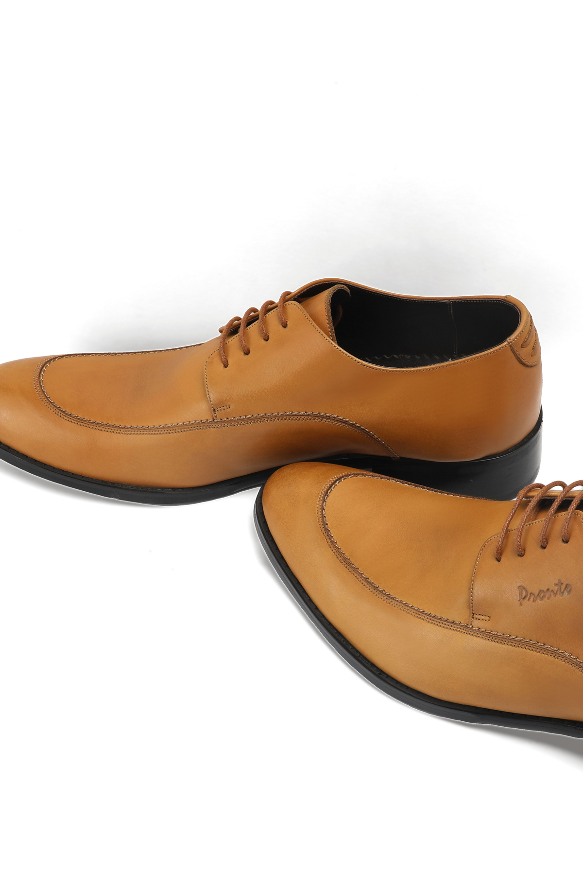 Moc Toe Derby