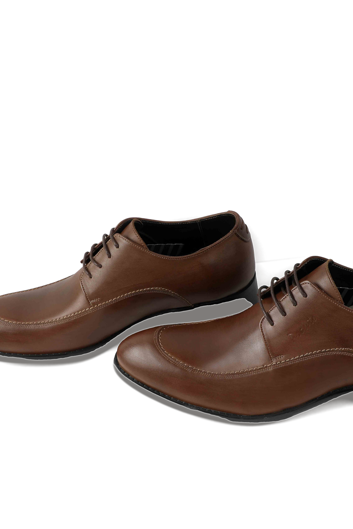 Moc Toe Derby