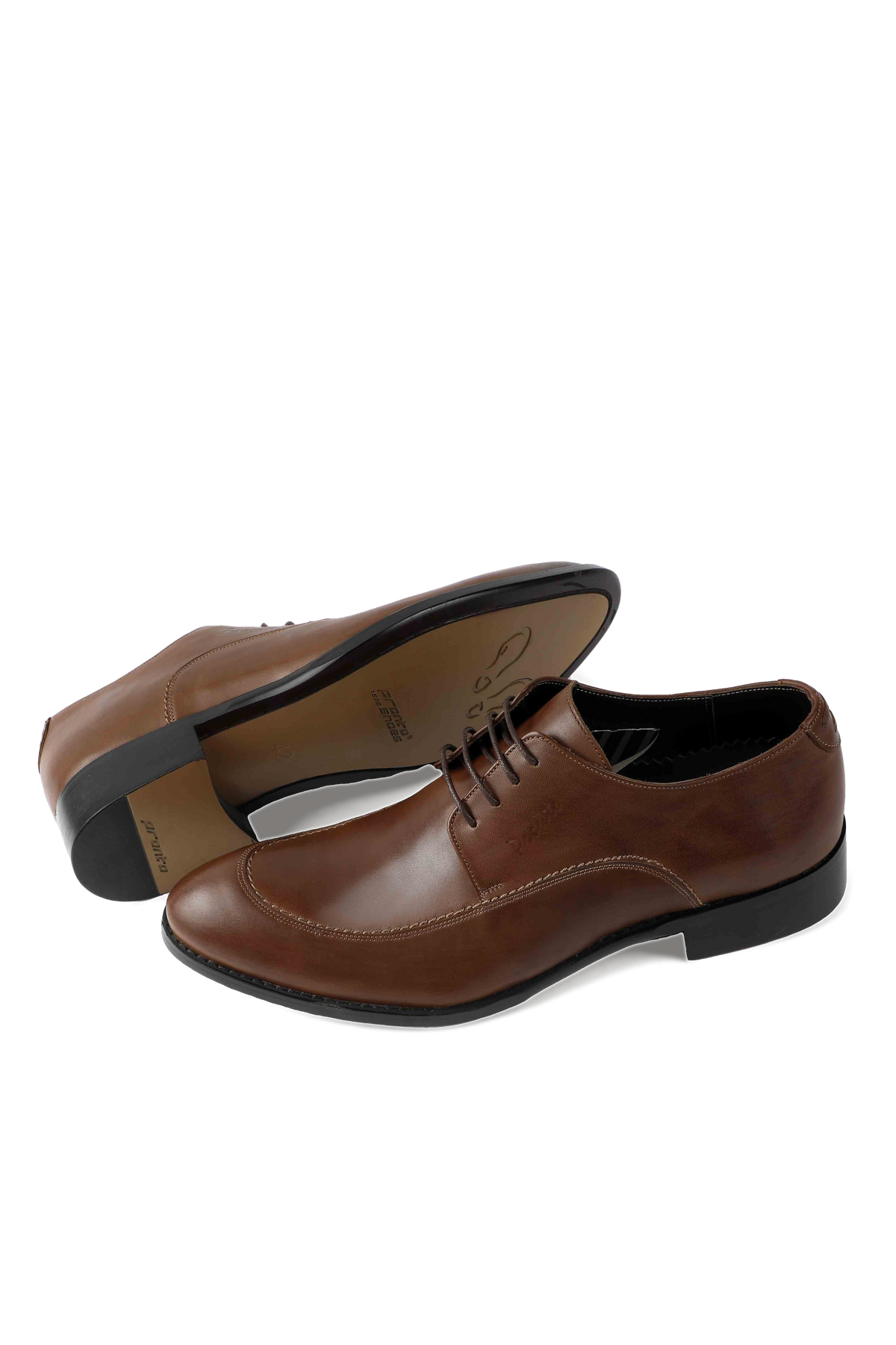 Moc Toe Derby