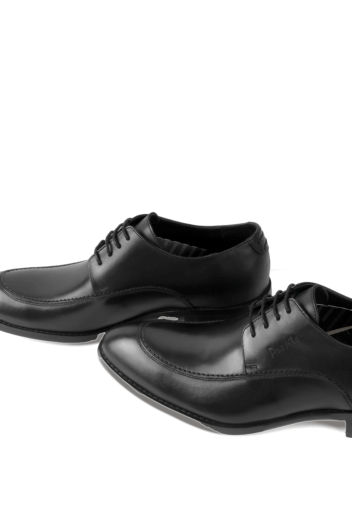 Moc Toe Derby