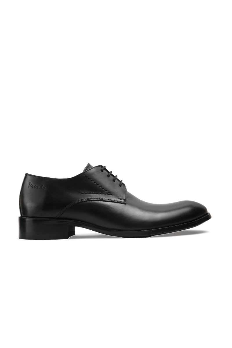 Plain toe derby