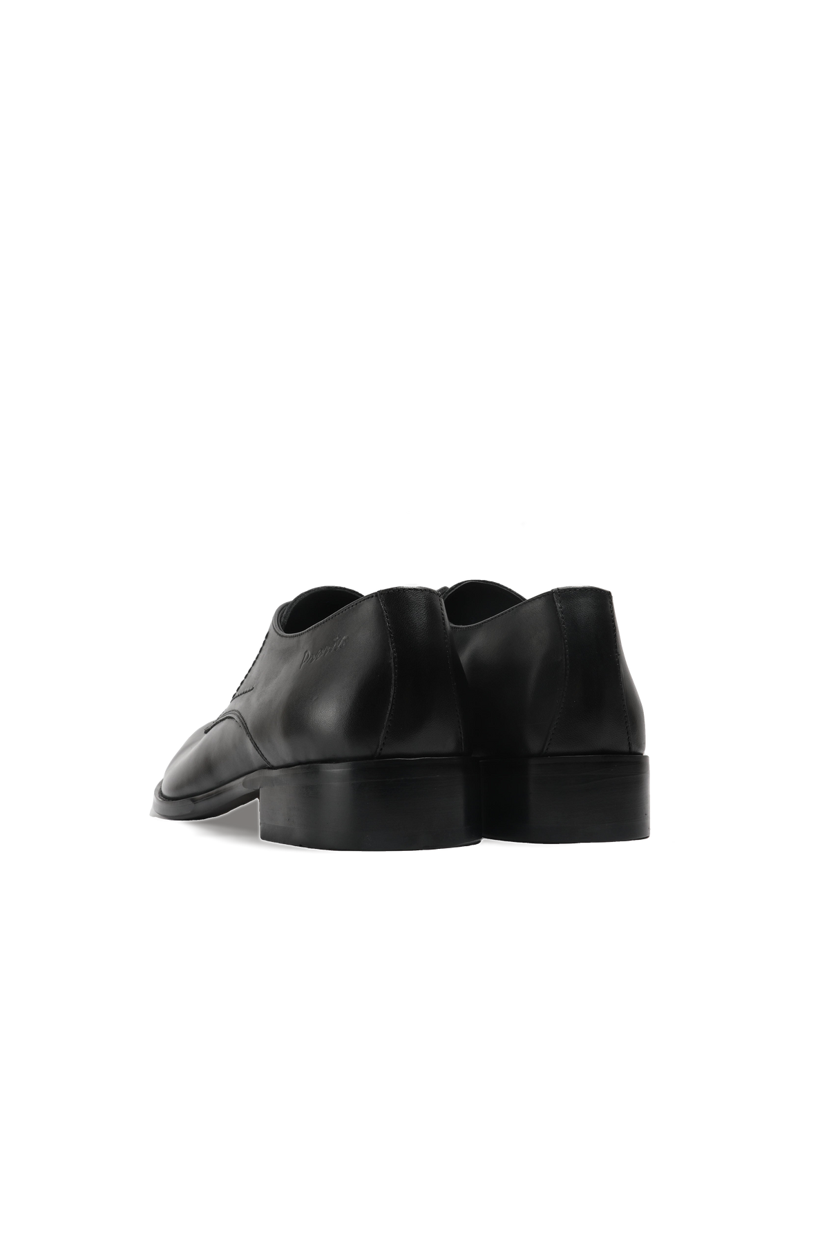 Plain toe derby