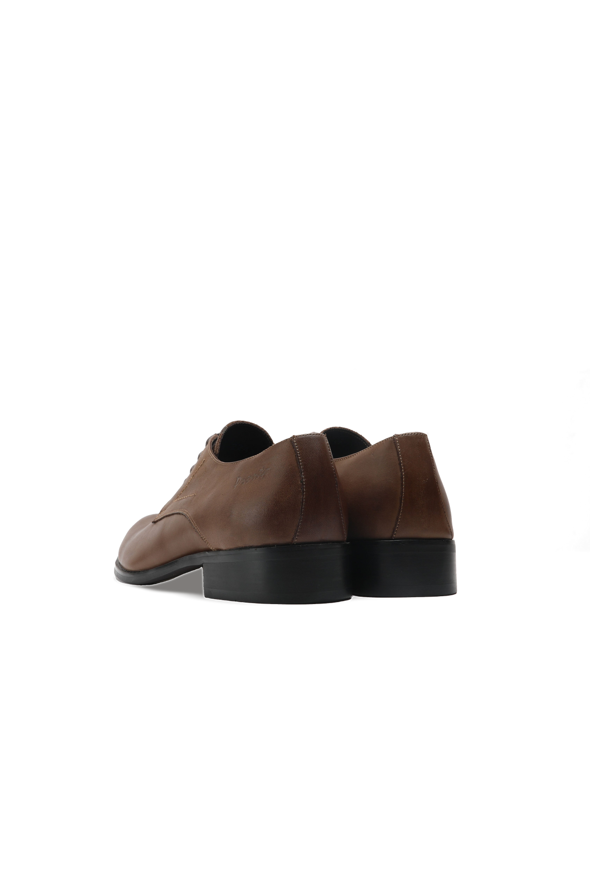 Plain toe derby