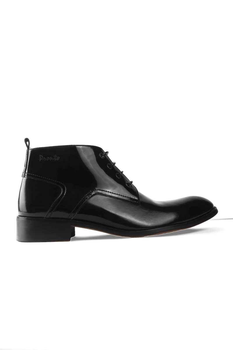Plain toe derby Boot