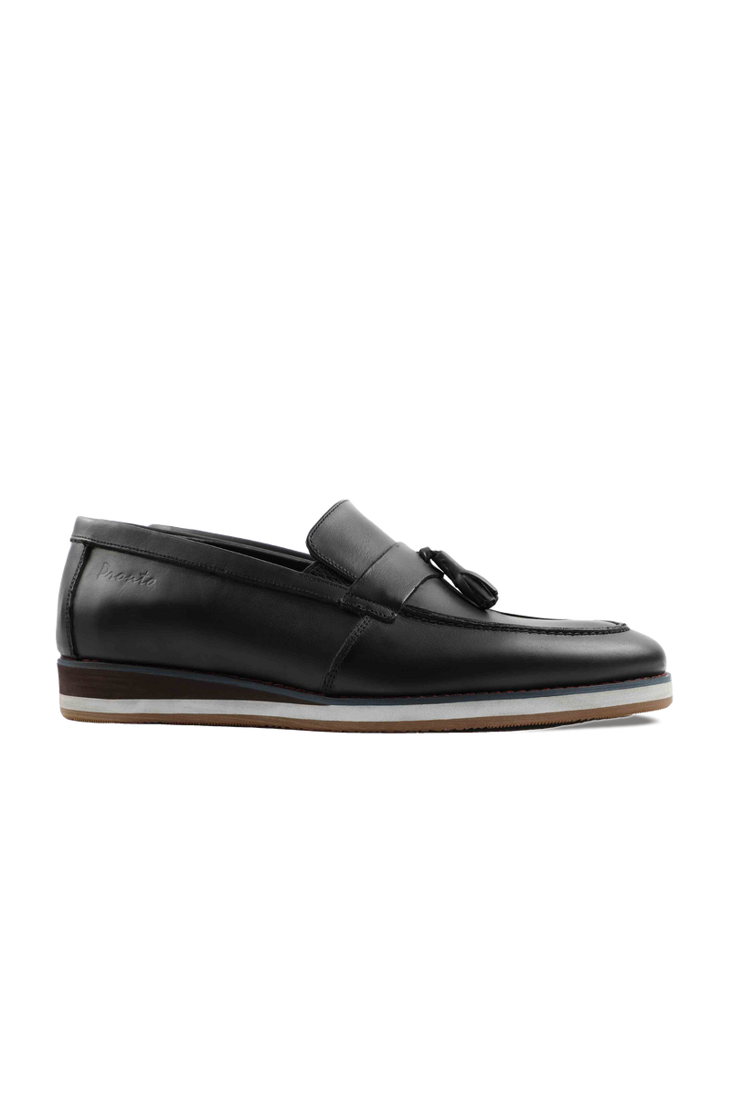 Tassel loafer