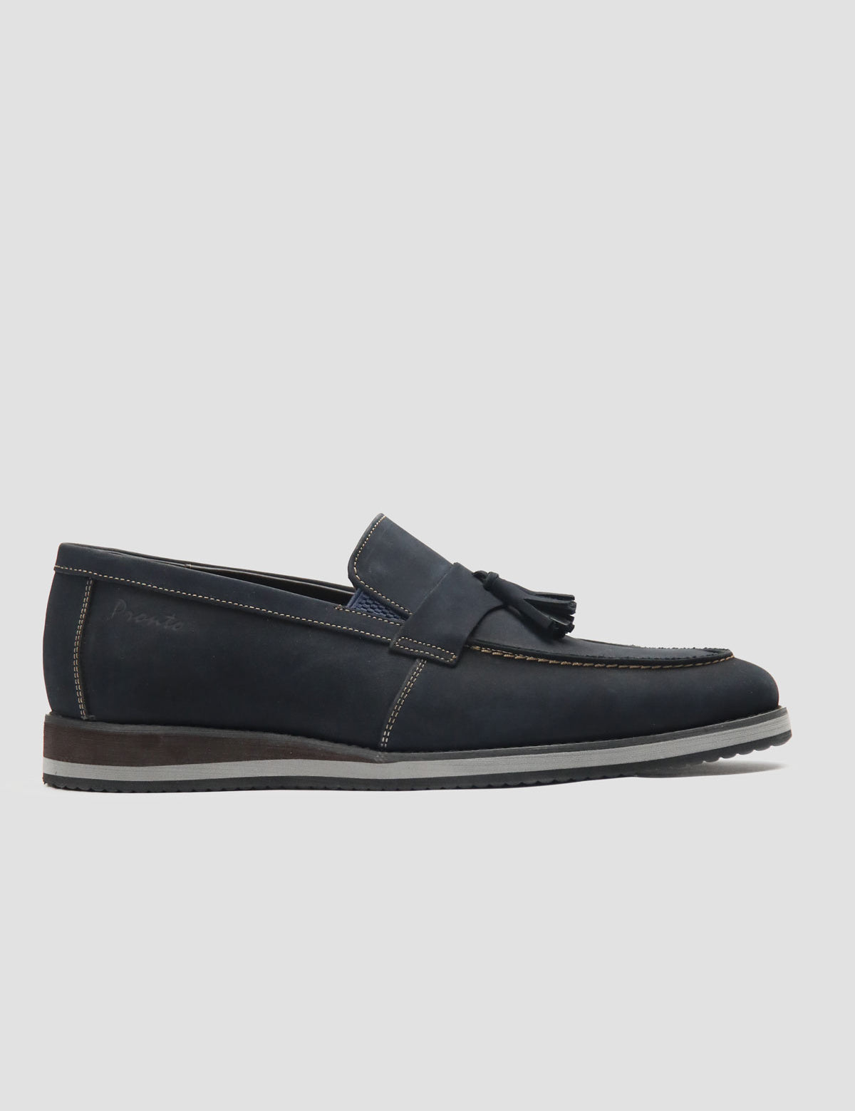 Tassel loafer