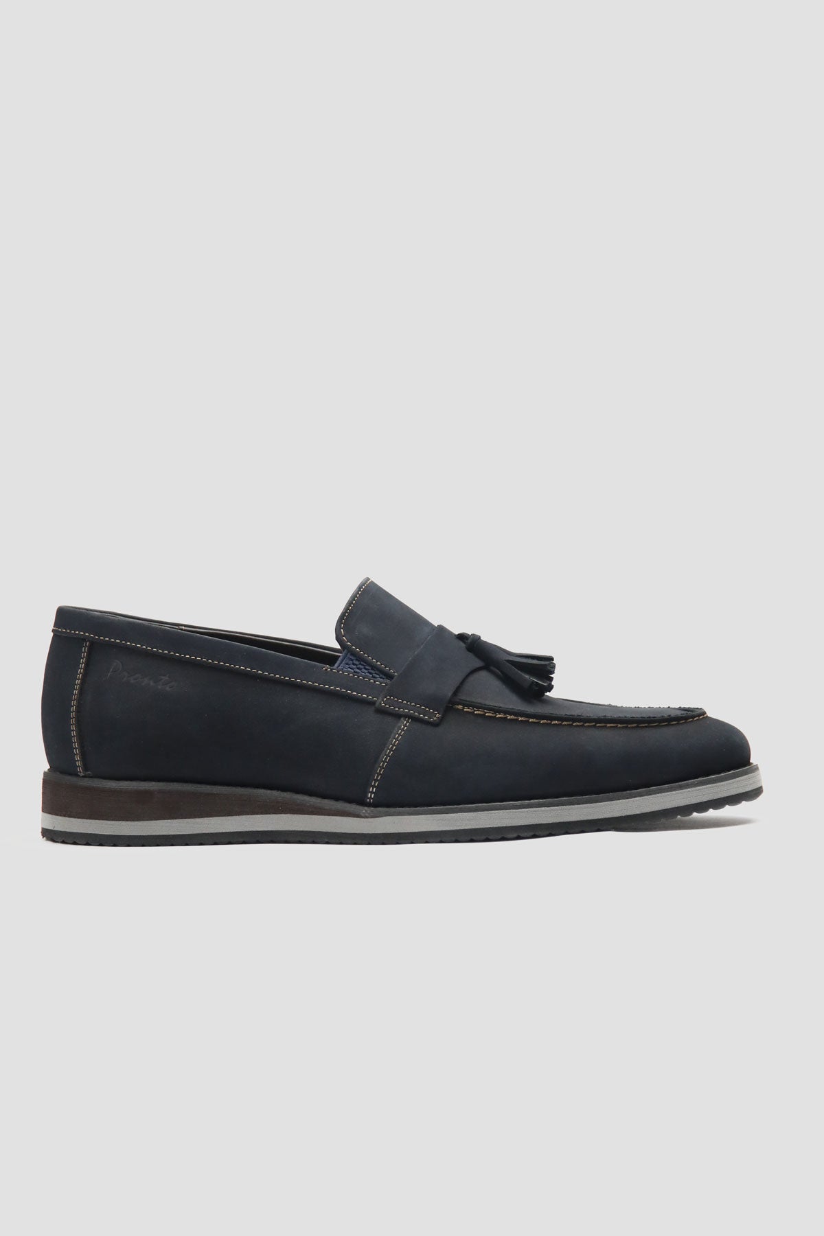 Tassel loafer