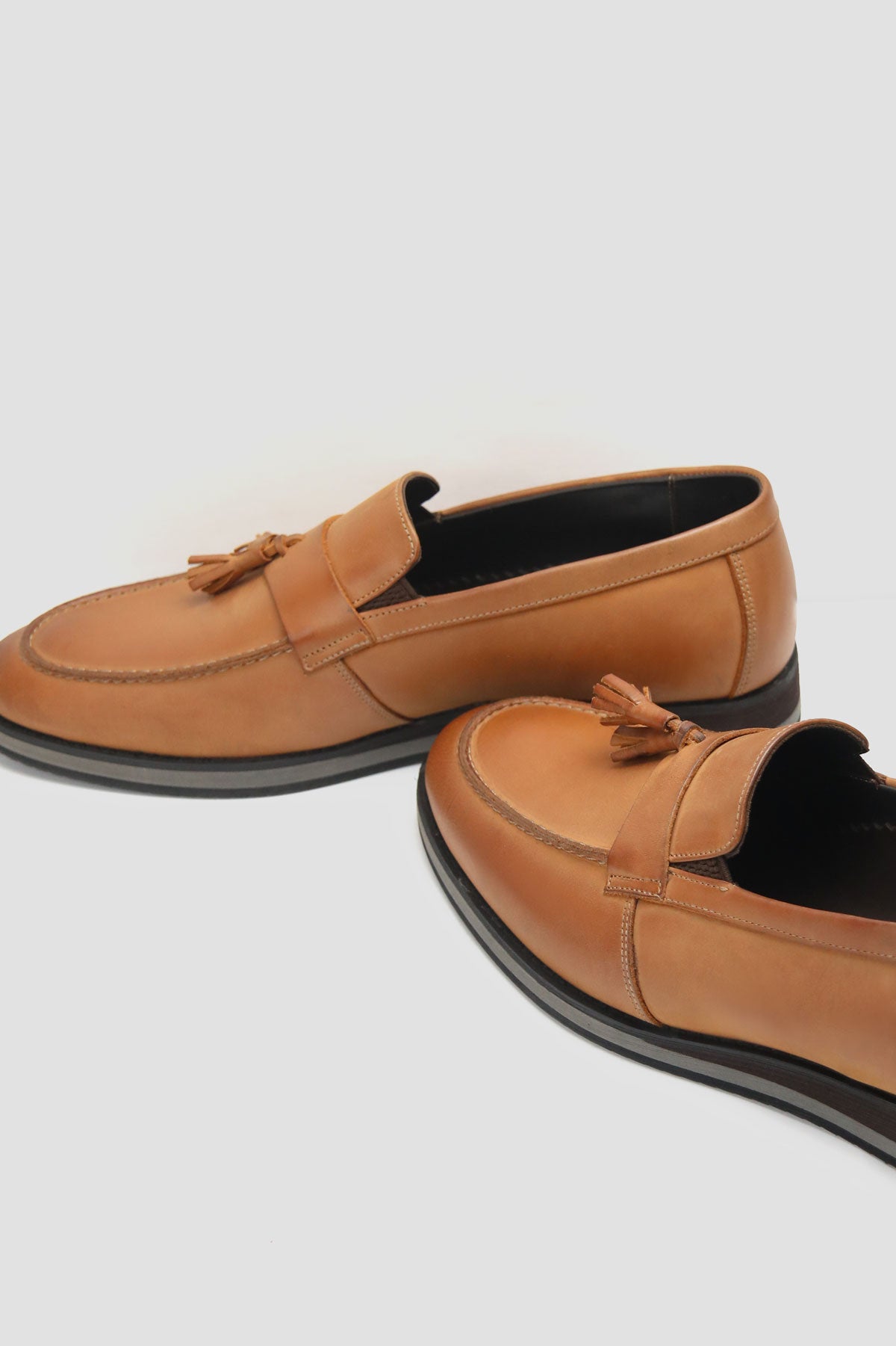 Tassel loafer