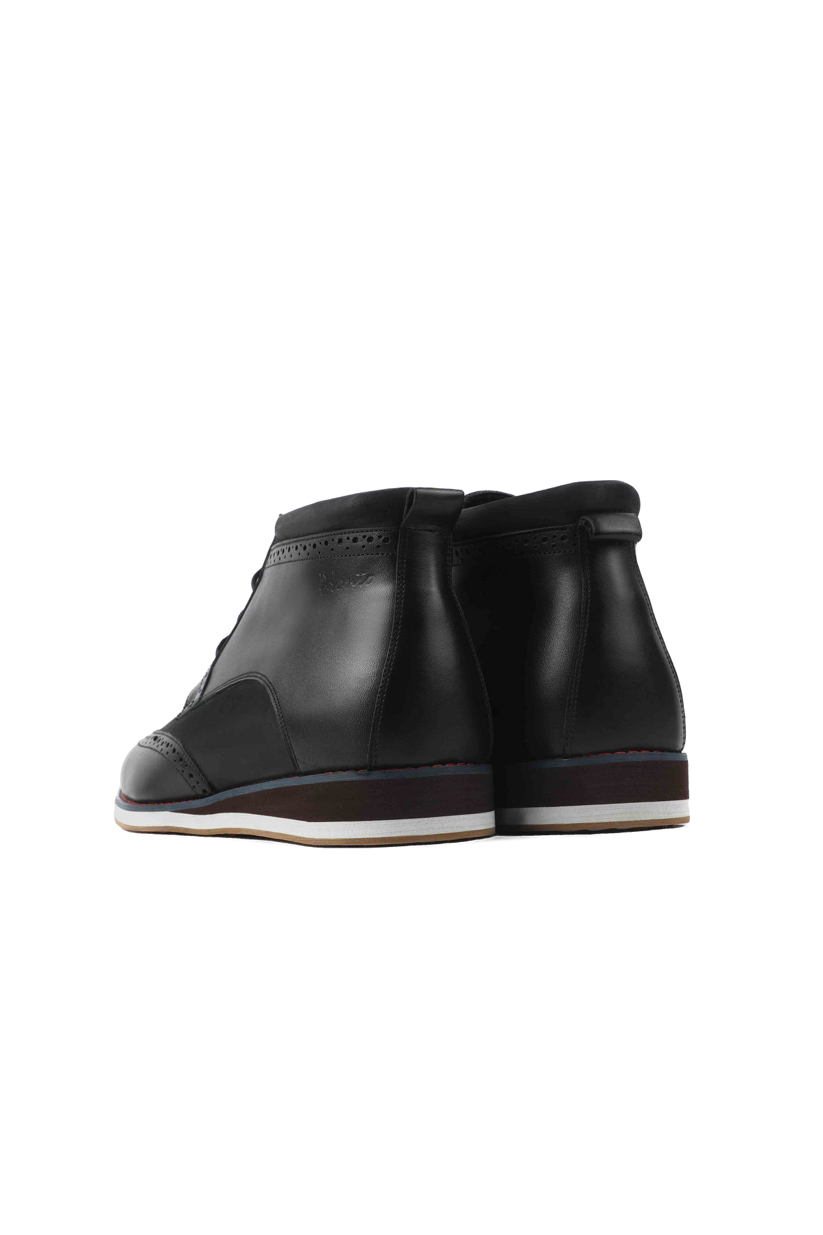 Wingtip boot