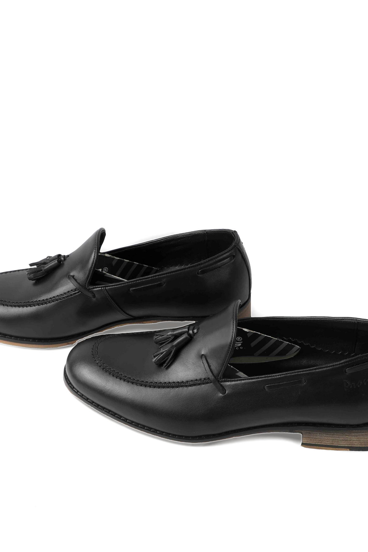 Tassel loafer