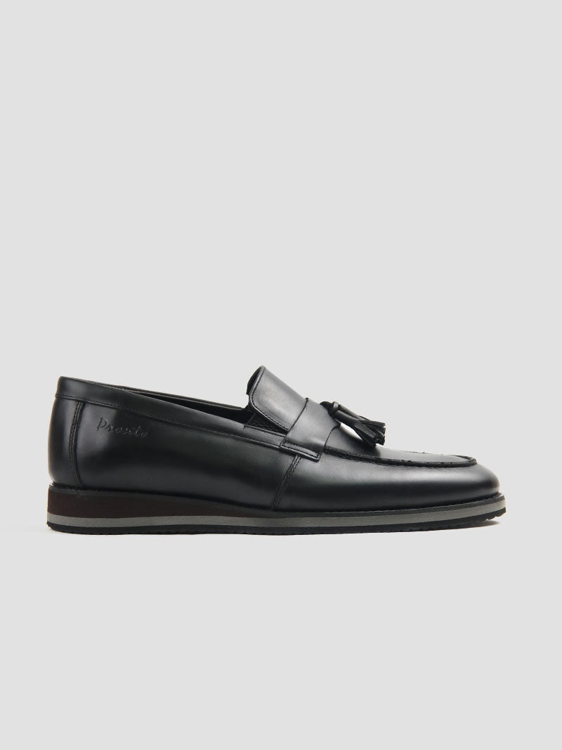 Tassel loafer