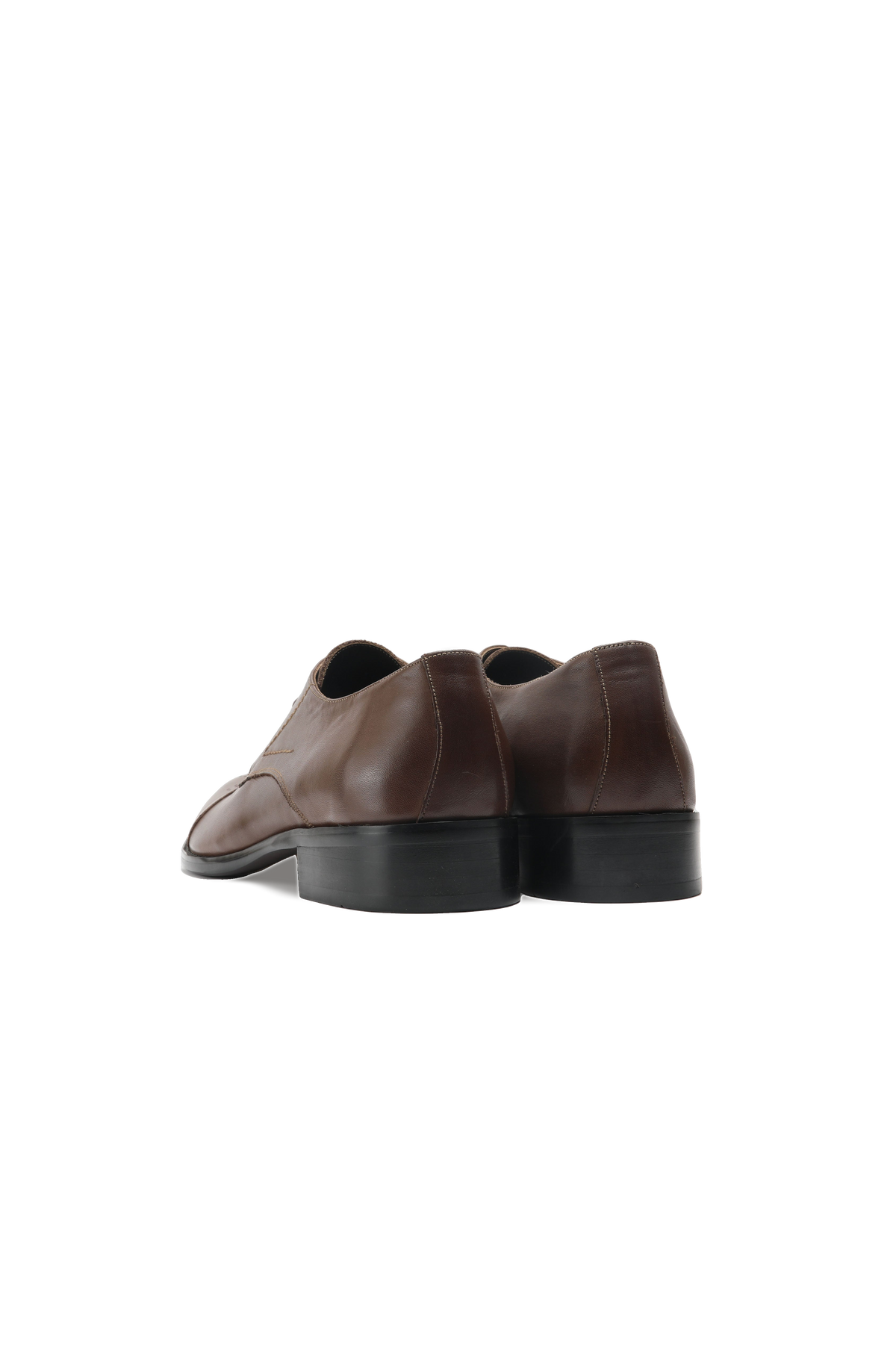 Cap toe derby